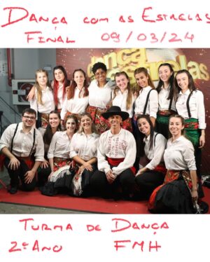 Vítor Fonseca Instagram - Ontem trouxemos as Danças Tradicionais Portuguesas para o palco do Dança com as Estrelas. A nossa alma, a nossa dança e a nossa cultura estiveram de mãos dadas com a amizade.

Obrigado @dailycristina @_alberto_rodrigues_ @bruno_cabrerizo por terem alinhado nesta ideia mas sobretudo pelos sorrisos que partilhamos nesta dança!

Obrigado @gameiroines @danielacvsantos @danielgamitosoares  @de_courinha @luis__quina por serem sempre os pilares das nossas danças!

Mas quero deixar um obrigado especial à minha turma de dança da @fmh_ulisboa por me ajudarem a construir esta linda coreografia e também por estarem a partilhá-la no palco comigo.

@tiago_dalmeida 
@_beatriz.machado_ 
@raquel.potato 
@joana.mota04 
@matilde.santos21 
@inessssousaa 
dania_louquinha
@alice__oliveira10 
@nadiafilipa4
@ana__remigio 
@h.csbm 
@leonorafonso__ 
@jo.n._.lves 
@mariarsalgado_ 

Obrigado à @casadominhoemlisboa e à equipa da @nokasss pelo incrível guarda roupa!

Por fim obrigado à professora margarida moura por me dar a conhecer as danças tradicionais portuguesas, já lhe tinha dito que aprender a nossa raiz cultural de dança tinha mudado a minha forma de criar! Vai mudar ainda mais!!! E estou ansioso por lhe contar tudo!

Espero que tenham gostado desta Ode à nossa cultura!

Estamos juntos!

Cifrao