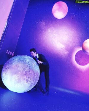 Vivian Dawson Instagram - Such a cool "space" to work in, it's likely the closest I'll ever get to being on the moon. 

Thanks for having me @ooopsvicky

#lvbag #lv #louisvuitton @louisvuitton