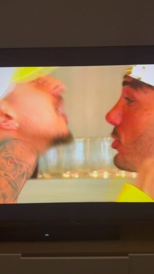 Vivian Grimigni Instagram - Alors les amis comment trouvez-vous mon arrivée dans les apprentis champions ? 
Moi je me trouve comme d’habitude, très calme, très platonique, très discret 🤓
Post-scriptum : toujours se laver les dents, après avoir mangé des oignons