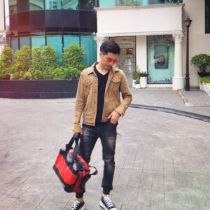 Vivid Bavornkiratikajorn Instagram - เสร็จงานแระ ชิลได้ 👻👻
(ผลัดกันถ่าย 📸😁),
#happy