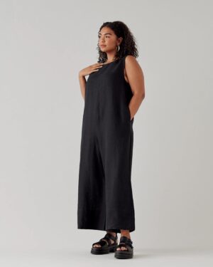Vivienne Acheampong Instagram - Overwhelmed and gobsmacked! My absolutely faves and mega babes @_beyond_nine have only gone and named a bloody jumpsuit after me… Vivienne in three gorge colours! They know I’ve been annoyingly obsessed with them for years so this is an absolute honour! Thank you ladies 🖤🧡💚 love it and #liveinit