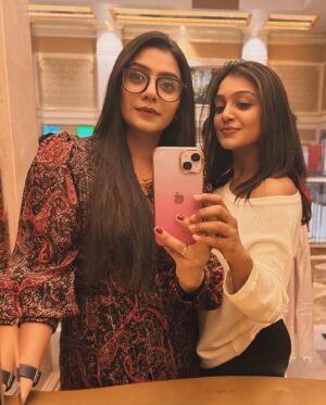 Vj Dhanusek Vijayakumar Instagram - You are more than a friend, you are a sister who has always been there for me. You’ve been my rock, my shoulder to cry on, and my partner in fun. The bond we share is unbreakable, and I am grateful for that. 😘🥰
 
Happy birthday to my troublemaker and mad girl @varshinisureshoffl 
I love you more, my little silvandu.. 🎂❤️🎉😍🎊
.
.
.
.
#happybirthday #varshinisuresh #vjdhanusek #birthdaywishes #sister #sisterlove #family #love #friendship #friendshipgoals #instadaily #instalike #instamood #instagram #instalove #foryou #trending #picoftheday #happyme