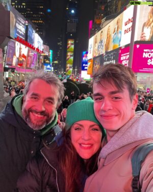 Vladimír Kobielský Instagram - Jarné prázdniny s našim najstarším 😘 

@kristian_kobi @agricolka #newyork #nyc #centralpark #timesquare #usa