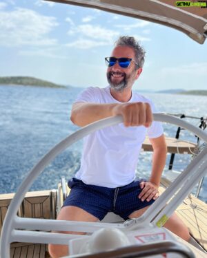 Vladimír Kobielský Instagram - Už druhý rok som ambasádorom jedného z najväčších e-shopov na okuliare a šošovky.

Určite si vyberieš aj Ty tie svoje na vyše s 50% zľavou. Získaj kvalitné sknečné aj dioptrické okuliare značiek Crullé,Kimikado a Marisio s kódom VLADO50.🕶️😎

Link:
https://www.alensa.sk/okuliare-crulle-kimikado-marisio.html?dc_code=vlado50 

A s kódom VLADO 15 máš 15%zľavu na všetky ostatné značkové okuliare 👌🏻😎 

Link:
https://www.alensa.sk/slnecne-okuliare.html?dc_code=vlado15

Alensa optiku nájdeš už aj v Eurovea v Bratislave , kde Ti zdarma zmerajú zrak👌🏻🕶️🤓🧐

@alensa.sk
@alensa.cz
@crulle.eyewear 

#summer #croatia #holidays #boats #sailing⛵️ #trip #polaroid #sunglasses😎 #summer