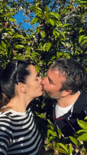 Vladimír Kobielský Instagram - Stihli ste dnes?
💋 🌳 🍒=♥️