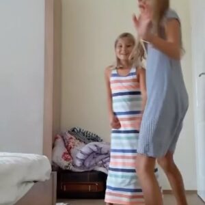 Vladimir Krestovskiy Instagram - Сегодня одной из танцовщиц, исполнилось 16 лет.
А именно Уме)
 В следующем посте , покажу как они выглядят сейчас)
С днем рождения дочь, люблю тебя ❤️