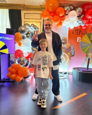 Vladimir Presnyakov Jr. Instagram - Тёмочка, Сыночек! Расти здоровым, счастливым, а главное добрым и милосердным человеком. А я всю жизнь буду рядом и всегда буду помогать тебе в хороших делах!
