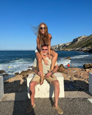 Vladimir Presnyakov Jr. Instagram - Он :- А давай сделаем нормальную фотографию? 
Она:- А давай не будем ? 
🤣😁😉