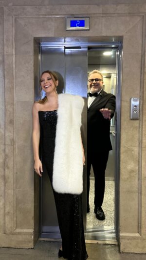 Vladimir Presnyakov Jr. Instagram - Дорогие друзья ! Так как наш новый дуэт еще не вышел , но в эфире Первого Канала уже прозвучал , выкладываю его здесь . А о дате релиза обязательно сообщу 🤫
