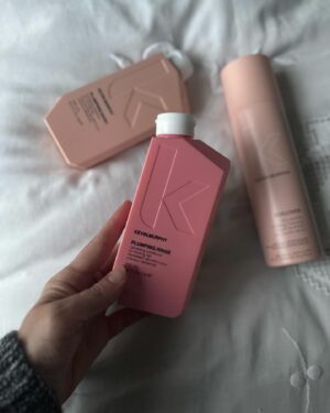 Vlastina Svátková Instagram - Nejlepší salon široko daleko a já vděčná, že ke mně tak blízko.
• v kadeřnictví mají značku Kevin Murphy, bez parabenů, krásně voní. Moje vlasy zdravé a husté.
• paní kosmetička šikovná, dělá japonskou masáž kobido a používá Institut Esthederm 
• manikúra včelím voskem nebo pedikúra skvělá.
.
.
.
Místo do centra, se bude jezdit za Prahu ❤️ @navlasku_libeznice