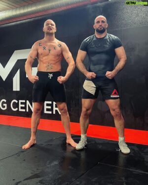 Volkan Oezdemir Instagram - 🌋
