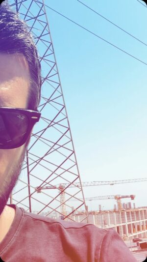 Volkan Öge Instagram - Her şeye rağmen İstanbul’u seviyor musun?
