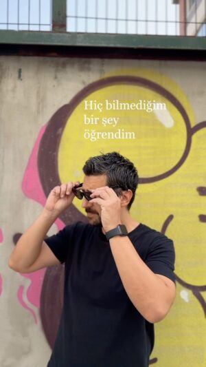 Volkan Öge Instagram - İnsan her gün kendisiyle alakalı yeni bir şey öğrenmiyor. İnsanın her gün yapmadığı daha başka bir sürü şey var. Bir tanesi de Kredi Karnesi almak. Bir insan her gün kendine Kredi Karnesi alır mı? Her sabah uyanıp güncel kredi derecesini öğrenmek ister mi? Emin değilim ama bildiğim bir şey var. İlk karnene TeklifimGelsin uygulamasını indirerek ücretsiz ulaşabilirsin. 

#bengitmemteklifimgelsin
#TeklifimGelsin
#işbirliği