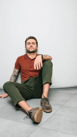 Vsevolod Sokolovskiy Instagram - На днях был в прямом эфире РУ-ТВ и представлял свой клип «Постучись в мою дверь» на большом экране 📺

В течении часа задавали много вопросов, так что, если вам интересно, то поделюсь вырезками оттуда 🛜