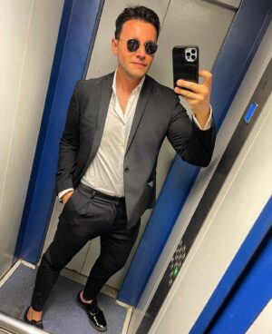 Vyacheslav Manucharov Instagram - Дела и летом дела ))☀️😎