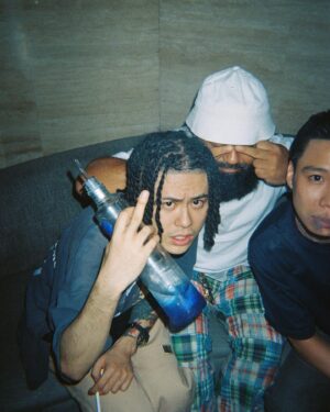 WILYWNKA Instagram - この日もしっかり醜態を晒してたみたいです。🍻
📸 @riki__rsbank5