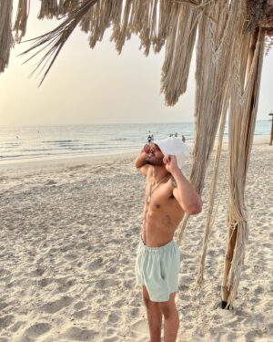 Walid Muhsein Instagram - 🐚☀️🌊