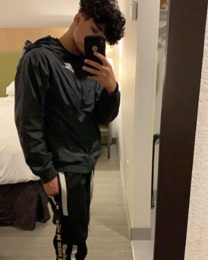 Walid Muhsein Instagram - Felt cute might delete later