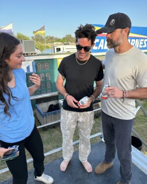 Walker Hayes Instagram - Can’t wait to watch @jakeowenofficial tonight and sing every dang word as loud as we can.  Speaking of “can” he said the NA beer was good🤠💪 @athleticbrewing