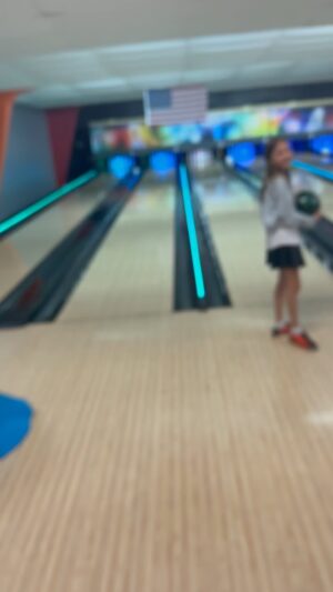 Walker Hayes Instagram - Little bowling with the little half moment!  Lolly almost had a gobbler🦃🦃🦃❤️ @tullahoma_lanes 💪