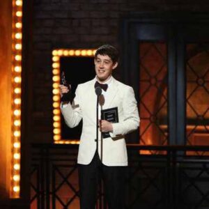 Wallis Currie-Wood Instagram - @alexanderiansharp1 !!!!!!!!!!!!!!!!!!!!!!!!!!
@thetonyawards @curiousbroadway #ChristopherBoone #TodayIsAGoodDay