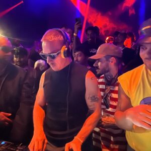 Walshy Fire Instagram - Paris Fashion Week. @voguefrance 

#badman in #paris 
Starring: 
@anitta 
@marinamorena83 
@diplo 
@badbunnypr 
@ayanakamura_officiel 
@patmcgrathreal 
@kalash972 
@djruckusofficial 
@tydollasign 
@majorlazer 
📸. @_cvpl_ 

Sorry for the #latepost