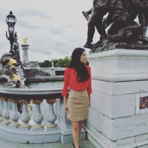 Wang Shuang Instagram - 哈哈 看到有人留言说，虽然现在不能出门旅游，但可以发发以前的旅游照。那好吧，我翻了翻相册，找出几张年轻时的我，哈哈哈。当然现在依然年轻。😜😜😜