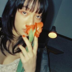 Wang Yu-xuan Instagram - この前Indigo la endさんのPVを出演させていただいて、撮影チームと一緒に台北を満喫に遊びまくって、すごく楽しかった。大切な思い出になりました。
很開心出演了 @indigolaend 的MV，看了淡水的夕陽、大稻埕的西瓜汁和台北的巷弄，希望下次還能跟大家一起玩！大家快去看KANNA👼🍊🌅🧡