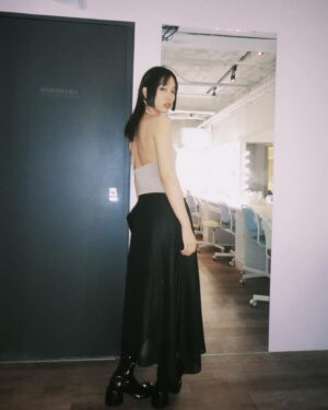 Wang Yu-xuan Instagram - 謝謝金穗開啟我的五月💚👾👏👁️🌾
—
@arcusarkus_official 
—
@dskfsue @lkc0629
