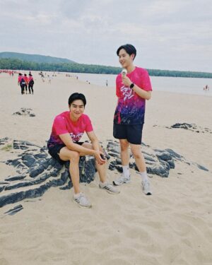 Wannarat Wattadalimma Instagram - Pink’s everywhere 🫶
#FanRunชิลล์แชะรันมันส์ดนตรี
#FanRunFunLand2024
#หาดทิพย์แฟนรันวิ่งเป็นคู่ปี4
#sunnywnrt
#pakfaiiii #paksparked