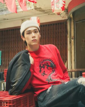 Wasuthorn Chaijindar Instagram - 新年快樂, 新正如意 新年发财 🧧🐉💫

#Peatwasu #CaptainPeat #BabyFeat
