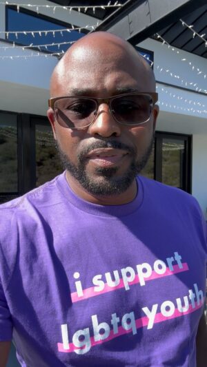 Wayne Brady Instagram - Join me in going purple today yall with  @GLAAD for #SpiritDay on Thursday, October 19 to support LGBTQ youth. #SpiritDay is the world's most visible anti-bullying campaign inspiring LGBTQ youth, especially transgenderandnonbinaryyouth t olivetheirlivesintheirtruthand
authenticity.OnOctober19,2023, millionswillwearpurpleonSpirit Dayina standagainstbullyingand
support LGBTQ youth b y creating
c l e a r possibility m o d e l s f o r t h e m t o thriveandb erepresentedinthe world we live and do business in.Go purple a n d learn m o r e here: glaad.org/spiritday