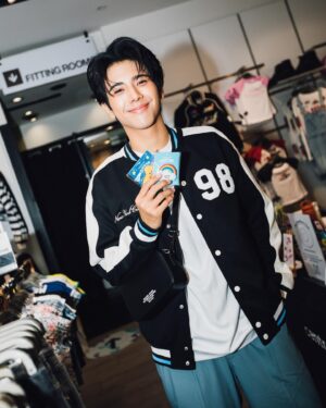 Weerapat Toemmaneerat Instagram - @bershka
#Bershka #Bershkathailand #Bershkastyle