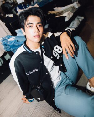 Weerapat Toemmaneerat Instagram - @bershka
#Bershka #Bershkathailand #Bershkastyle