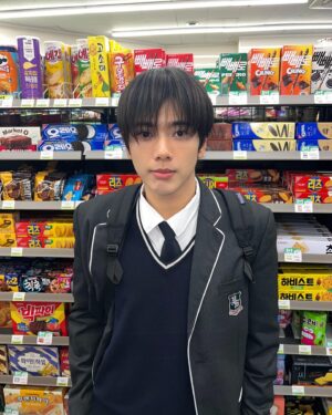 Weerapat Toemmaneerat Instagram - 나는 교환학생이다 🧏🏻‍♂️