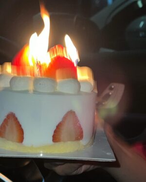 Weerapat Toemmaneerat Instagram - 🎂