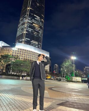 Weerapat Toemmaneerat Instagram - 나는 교환학생이다 🧏🏻‍♂️