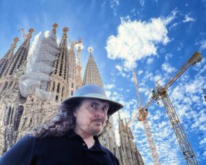 'Weird Al' Yankovic Instagram - Back home now. Still having some renovations done to my place. Ugh, taking forever!!