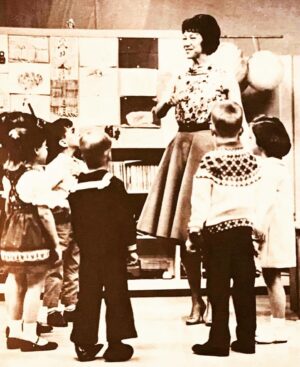 Wendy Braun Instagram - My beautiful mother would have been 92 today. 🌈💕🌈

Loved by so many children for her years as The Romper Room Lady, Miss Beverly.

This Chicago Tribune Magazine cover captures her light, her charm, her joy and how much she loved inspiring and teaching children.

She was on Romper Room from 1962-1967, decades (ok, years) before I was born.

In those days, you couldn’t say the word “pregnant” on TV or even BE pregnant on tv. (Now, it seems, you can watch someone get pregnant on tv!)

So, she had to say “I am going to have a “Do-Bee” of my own.”

Do-Bee   Don’t Bee were life-sized bees that would come to Romper Room to teach children about manners.

I have a feeling that whoever told her to tell the children she was going to have a “do-bee of her own’ was probably stoned. 😳

Anyway, my mom passed away in 2010, 2 weeks before her 80th birthday.  She met my first son at 16 months old, and never met the 2nd son, but assured me, I would definitely have another.

She loved the theatre and made sure we saw every show that came through Chicago (even if it meant working as volunteer ushers- which we did).

She encouraged my love of the arts and supported my every dream.  She also started every standing ovation I ever got since high school. 👏👏👏

One of our last moments together was me singing “Somewhere Over The Rainbow” to her and letting her know it was okay to let go. 

Losing a parent is one of the toughest things I’ve gone through.  But I know, that my mother’s love and light live on within me, and now, I get to continue to pass that along to my own children.

I am so thankful for all I learned from this beautiful soul.  She wouldn’t want me to be sad today, she’d want me to celebrate, to sing, to dance, to live. 

So, here’s to making the most of the life you’ve been given.  As far as I know, you only get one.

I’m gonna turn on Judy Garland, and sing and dance, and who’s kidding who - probably bawl my eyes out.

No matter how you are feeling today, remember….

Somewhere over the rainbow, skies are blue.  And the dreams that you dare to dream really do come true. 🌈💕🌈💕🌈 #RomperRoom #MissBeverly #RomperRoomLady #ChicagoTribuneMagazine