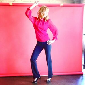 Wendy Braun Instagram - Heading to set tomorrow on a top secret project.  Always fun to play for a living. And dance it out along the way. 🎬🎉⭐️❤️ #Actorinspiration #actorlife #casting #redheadactress