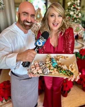 Wendy Burch Instagram - Some days at work are just better than others.

Join me at the TERRANEA RESORT tonight for their annual tree lighting ceremony.

After that, you will find me at the gingerbread bar drinking a “sno-mito” (and yes, the entire bar is made of gingerbread)
 
#WENDYBURCH #WakeUpWithWENDY #KTLA #KTLACommunity #terranearesort #trinaturk