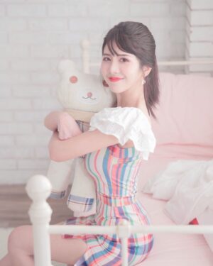 Wendy Huang Instagram - 是不是以為我要祝你們情人節快樂
你錯了
.
.
.
我要你們天天都快樂💖