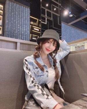 Wendy Huang Instagram - 說走就走
台中一日快閃😗💕
