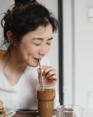 Weng Jiawei Instagram - 萬物皆有靈，遇到好吃的食物，馬上能被新鮮口感創造出來的快樂氣氛包圍。

📸@0uwang 

📍@snoreatery