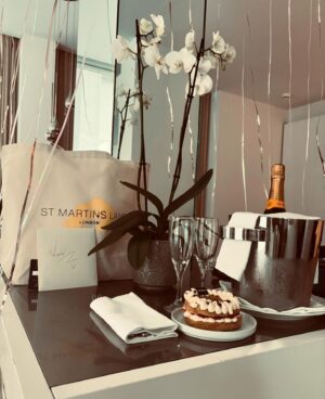 Weruche Opia Instagram -  1🎈

Thank you @stmartinslanesocial for making my birthday so special! 🥰