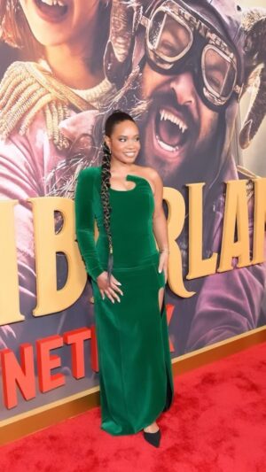 Weruche Opia Instagram - “The town is abuzz” with #SlumberlandMovie !!
Had the best time at the world premiere of my @netflix film #SlumberlandMovie coming to your homes November 18th!

Thank you  @josecorella for incredible glam and @e_scizorhands for my dope hair and of course @moogunsan for look! 

My incredible team @emmahigginb @carolyngovers @stephensimbari @jesssze #JennyTversky ..love you guys! 

And thank you to my besties @moogunsan and @thelecky for sharing this special moment with me and putting up with my moods! I love you soooo much! 💚💚💚💚

Get ready for Agent Green!!! 😏💚