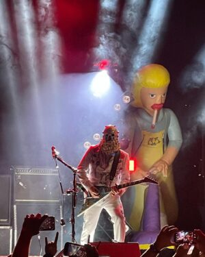 Wes Borland Instagram - @limpbizkit Tokyo night 1 was amazing! Doing it again tonight then off to New Zealand tomorrow! Photos by @joecupertino and @saylasugardrop
