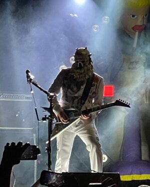Wes Borland Instagram - @limpbizkit Tokyo night 1 was amazing! Doing it again tonight then off to New Zealand tomorrow! Photos by @joecupertino and @saylasugardrop