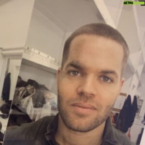 Wes Chatham Instagram - This is from day one on the Expanse 7 years ago. Season 6 premiers tonight, I am overwhelmed with gratitude to be apart of this show. Big thanks to all you screaming fire hawks, you have made all this possible. I love you all..