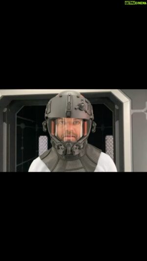 Wes Chatham Instagram - Martian Helmet Test 

🎥: @jeremy_benning 
#theexpanse @expanseonprime #amosburton